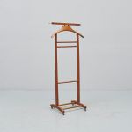 1184 3090 VALET STAND